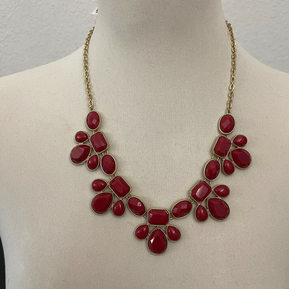 Red Gold-tone Chain Women's Fashion Bib Statement Necklace NWT